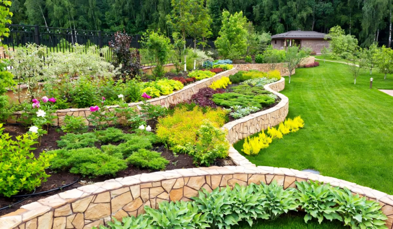 Crafting Natural Bliss A Comprehensive Guide to Landscaping & Garden Design.